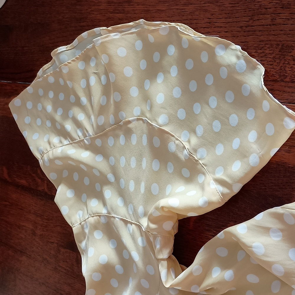 Lauren Conrad Cropped Size XXL Polka Dot Blouse  (b333)